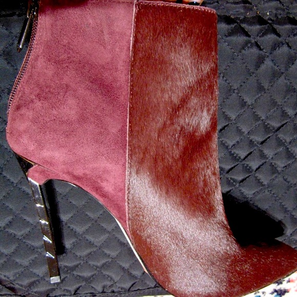 Sam Edelman Shoes - Sam Edelman Metal Heel Fur Booties , Size 6